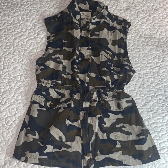 forme Jackets & Blazers - chaleco,Sz M medidas en fotos